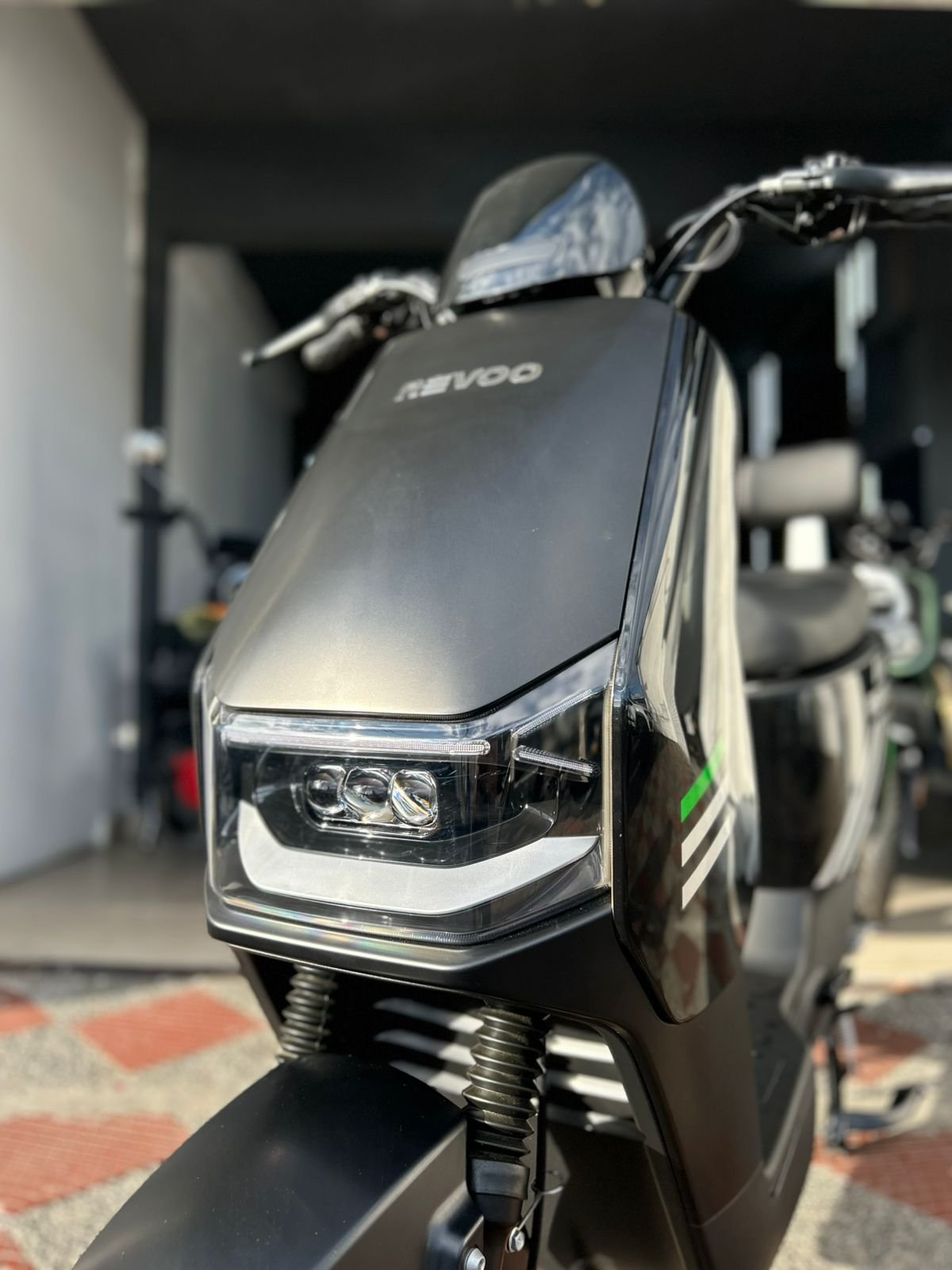 🚲⚡ Bici Moto Eléctrica REVOO A10 500W – Autonomía 70KM | Sin Licencia ni SOAT - Imagen 3