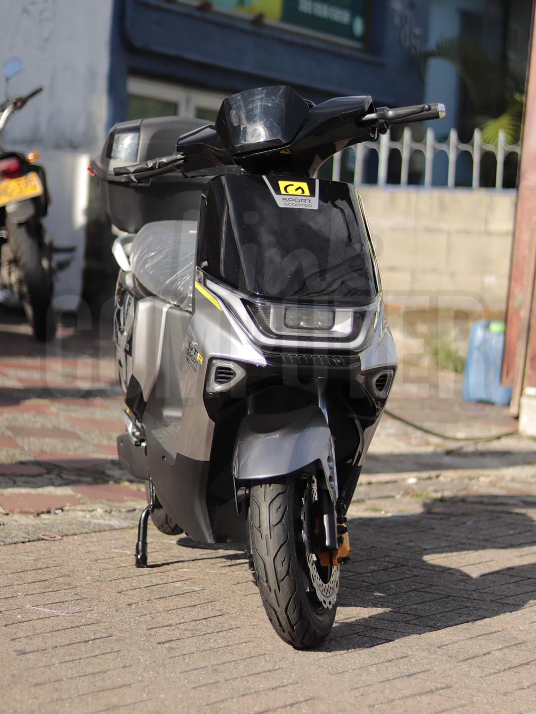 Bicimoto Eléctrica Igoma GTR Batería de Litio | 60 km/h | 60 km de Autonomía | Motor 800W | Batería 60V 20Ah | Frenos de Disco Delantero y Trasero | Carga hasta 180 kg