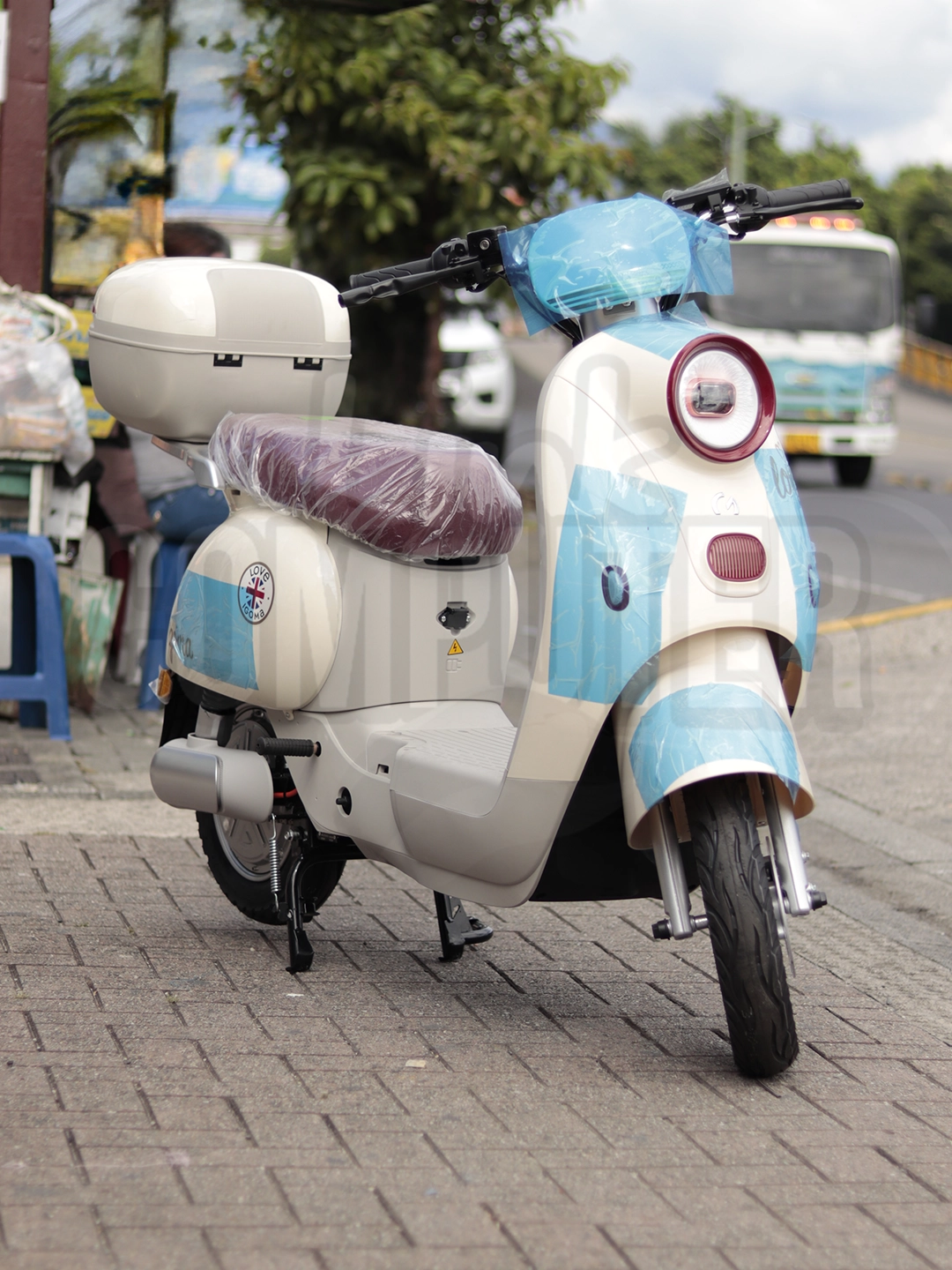Bicimoto Eléctrica Igoma Love Batería de Litio | 50 km/h | 50 km de Autonomía | Motor 800W | Encendido Electrónico | Freno Disco + Banda/Tambor